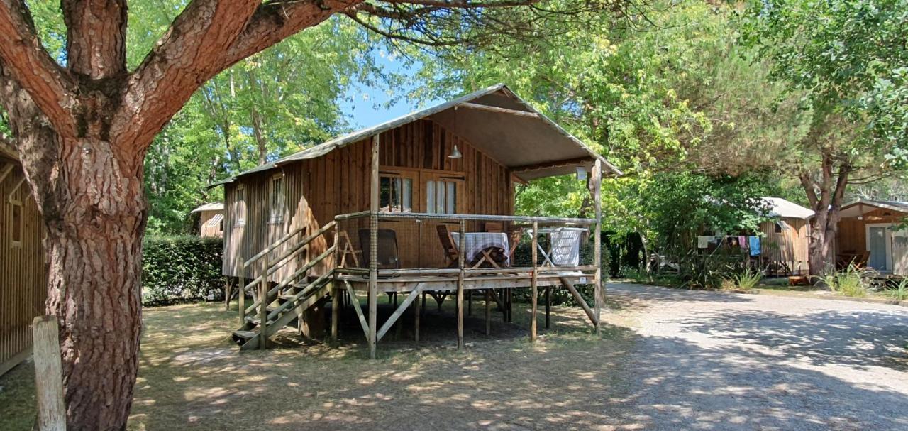 Hotel Camping Aux Couleurs Du Ferret Lège-Cap-Ferret Exterior foto